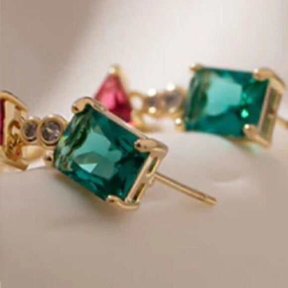 Gold Plate & Cubic Zirconia Stones with Pearl Earrings - Picture 3 of 6